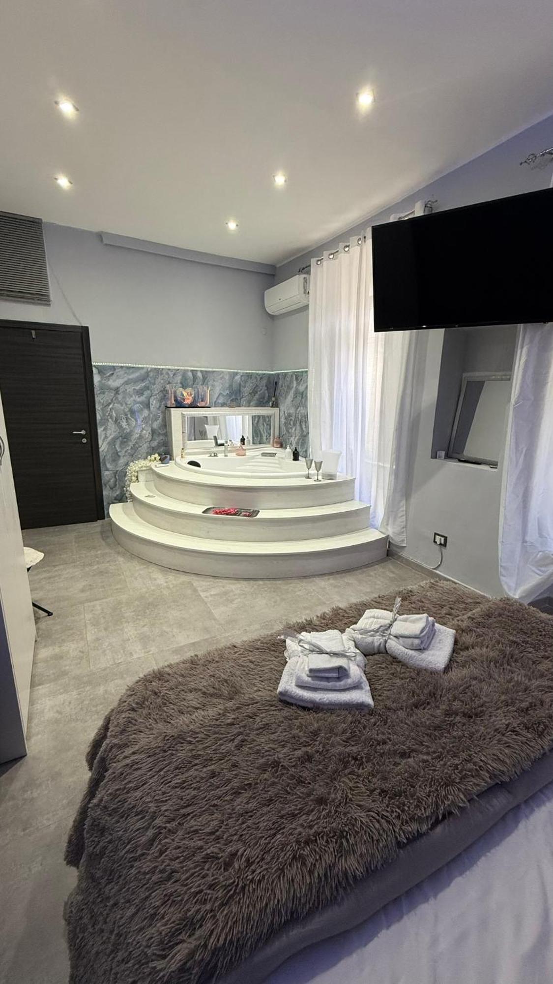 Lulu's House * Naples